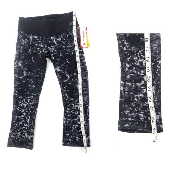 New Balance Capri Leggings Womens XS Black Gray Print Fitted Running Workout - Picture 11 of 12